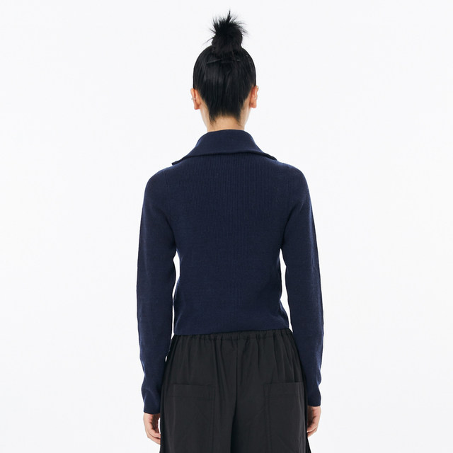 MOVEUP 2022 Autumn New Style High Collar Zipper Designer Short Sweater for Women