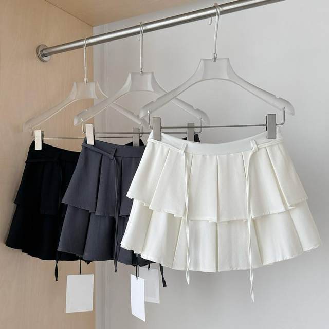 Lace-up high-waisted gray flower bud pleated skirt for women 2025 spring and autumn Korean version versatile anti-exposure A-line short skirt
