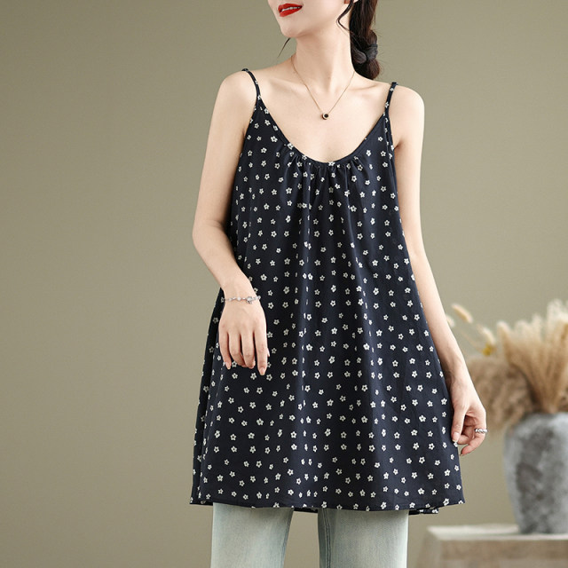 Literary retro small floral sling dress female summer loose and casual, cover belly sleeve -free vest, long top
