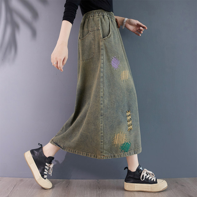 Retro -made old -fashioned embroidered denim skirt Female spring and autumn large size fat MM loose mid -long skirt covering A -line skirt
