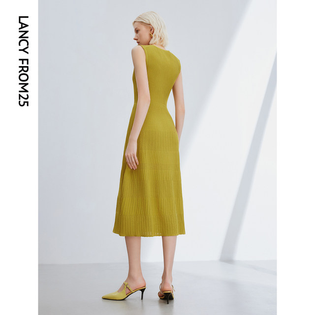 Langzi French sleeveless design sensor knitted long skirt 2024 new women's temperament high -level sense dress
