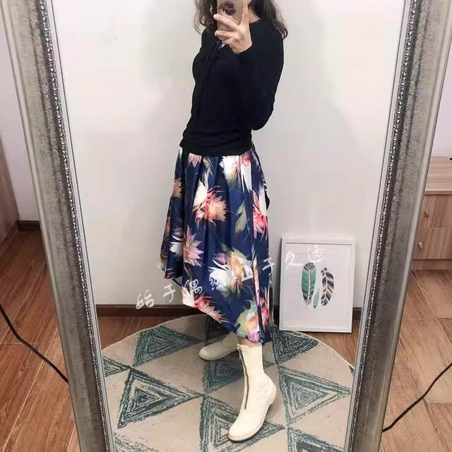2025 new products, avant-garde street, pioneer design, satin hard-print skirt, elegant princess skirt, women's clothing