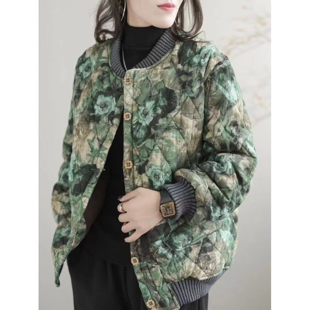 Winter large size loose cotton thickened printed long-sleeved cotton jacket for women age-reducing versatile short stand collar baseball uniform
