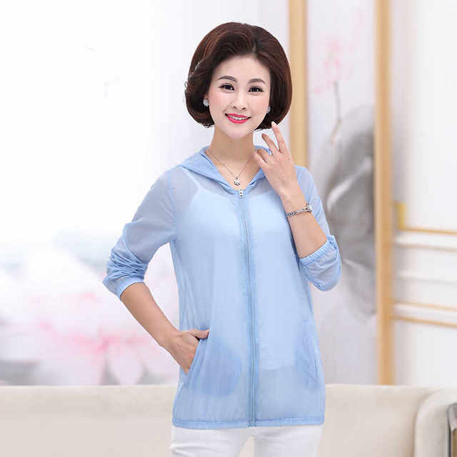 Mom's summer sun protection clothing 2024 new style middle-aged women's thin coat middle-aged and elderly women's sun protection clothing