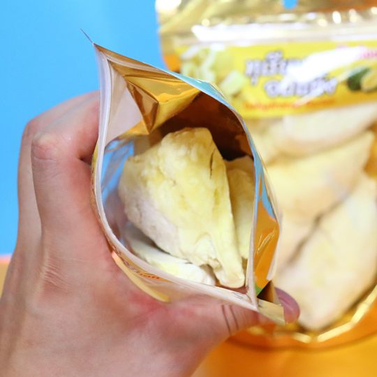 Thai gold pillow durian dry 5A grade dehydrated freeze-dried durian dry original imported BigC same style durian freeze-dried