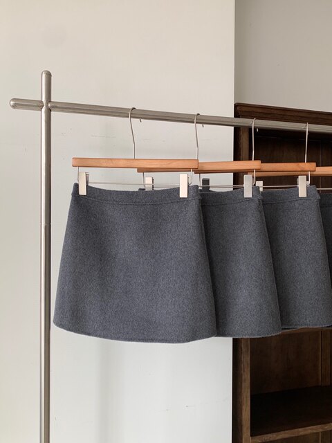 Gray woolen short skirt, large size a-line skirt, women's autumn and winter black hip-covering culottes, woolen versatile and slimming