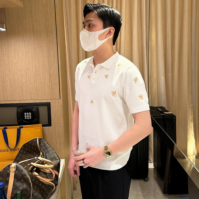 Unique little bee embroidered lapel slim t-shirt polo shirt men's new summer ice silk sweater men's short sleeves