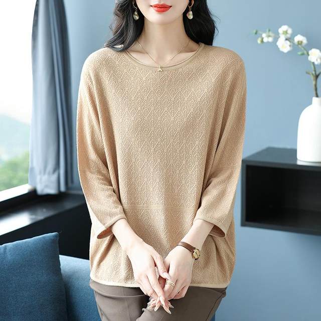Middle-aged mother's autumn new three-quarter sleeve sweater for women loose plus fat plus size thin top base T-shirt