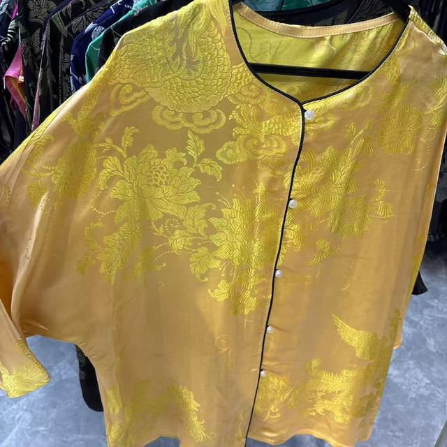 
Old soft satin full score mulberry silk fabric national style top