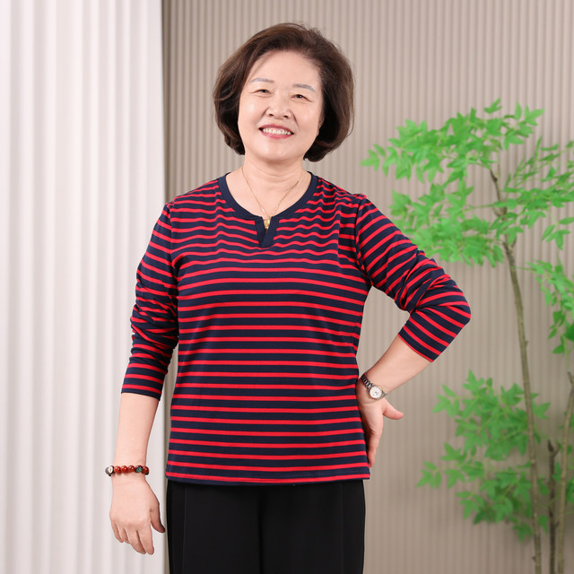 Middle-aged and elderly people spring and autumn pure cotton top female old lady large size striped base shirt fat mother comfortable elastic T-shirt