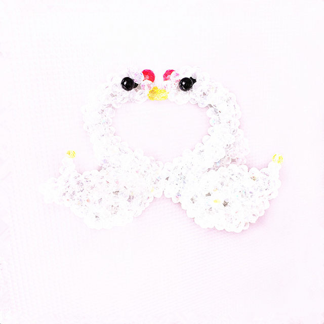 Crystal beads handmade creative couple love swan car interior accessories ornaments car keychain bag hanging finished gift