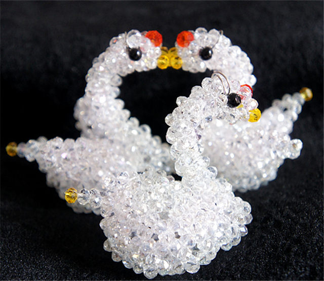 Crystal beads handmade creative couple love swan car interior accessories ornaments car keychain bag hanging finished gift