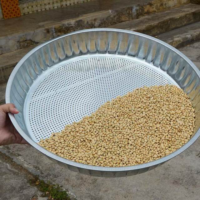 
Galvanized vegetable drying net, dry goods net, iron sieve, round dustpan, balcony drying vegetable dehydration