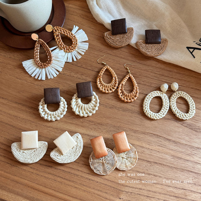 Exaggerated geometric round rattan earrings for women wooden splicing earrings earrings Bohemian vacation style earrings ear hooks