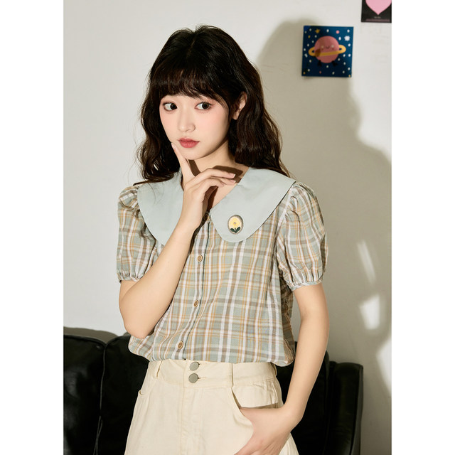 Tang Shi 2025 spring and summer new short-sleeved plaid shirt for women with doll collar shirt loose slim puff sleeve top sweet
