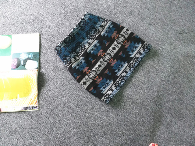 Woolen winter skirt Korean version retro printed hip-cover short skirt one-step skirt autumn and winter new skirt slim bottom skirt