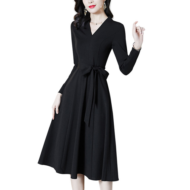 Long skirt dress autumn 2025 new long-sleeved V-neck high-end black ...