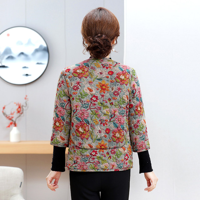 Middle-aged and elderly mothers' cotton-padded clothes, women's vests, autumn and winter velvet thickened cotton clothes, camel velvet cotton vests, three-quarter sleeve cotton-padded jackets