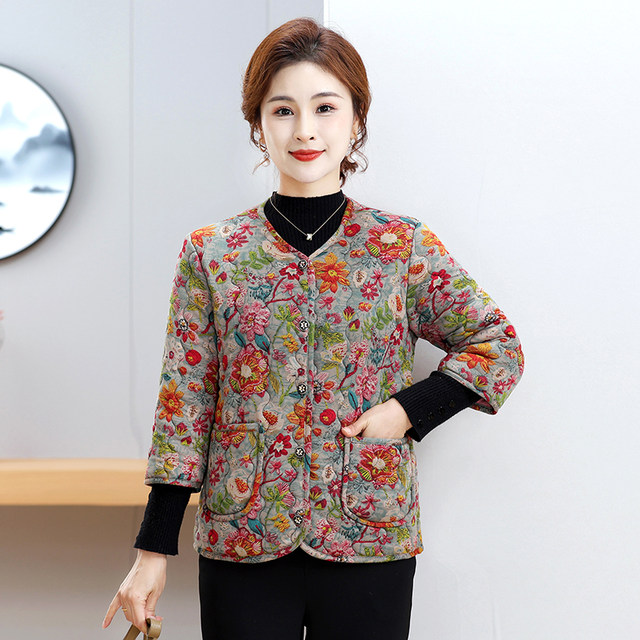 Middle-aged and elderly mothers' cotton-padded clothes, women's vests, autumn and winter velvet thickened cotton clothes, camel velvet cotton vests, three-quarter sleeve cotton-padded jackets