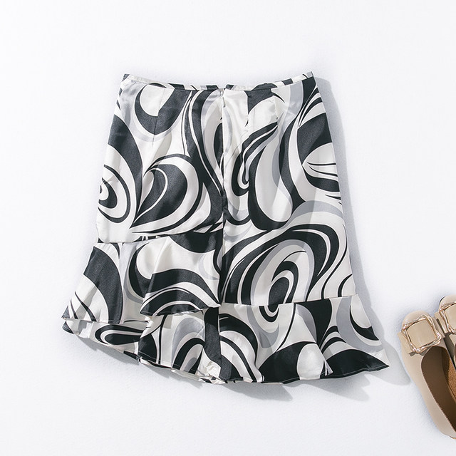 E43-3 Summer Women's Day Single Retro Print High-Pill Hip Skirt in the middle of irregular ruffled lover temperament skirt