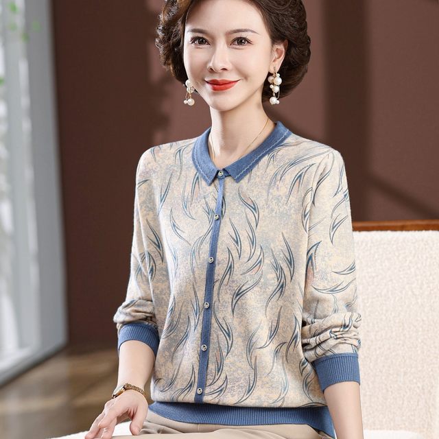Mom suit spring and autumn thin cotton T-shirt top middle-aged and elderly women's autumn new knitted lapel base sweater