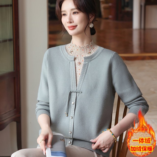 Grandma's wedding clothes, mother's clothing, winter velvet thickened sweater, fashionable middle-aged and elderly women's fake two-piece bottoming shirt