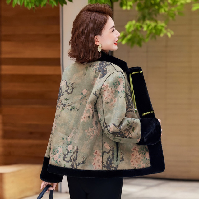 New Chinese style mother's winter fur all-in-one coat for women, reversible Chinese style gold mink velvet fur coat for middle-aged and elderly people