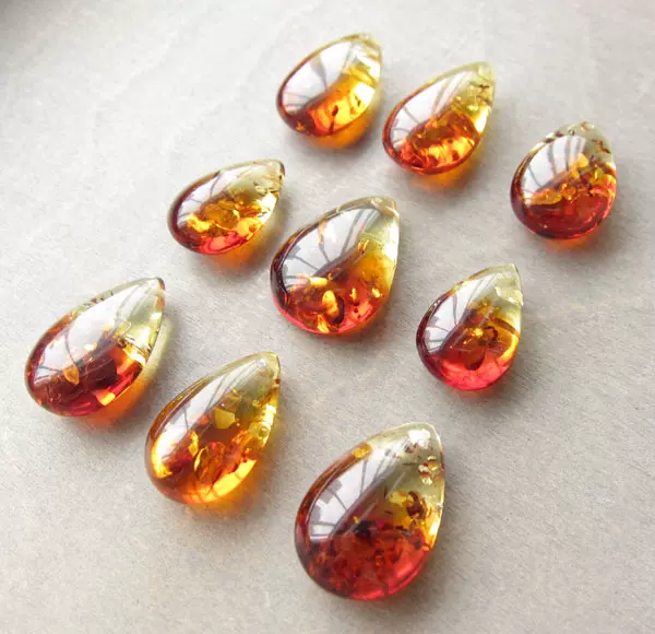 花珀原石可爱小水滴波兰天然琥珀蜜蜡双色红花琥珀吊坠