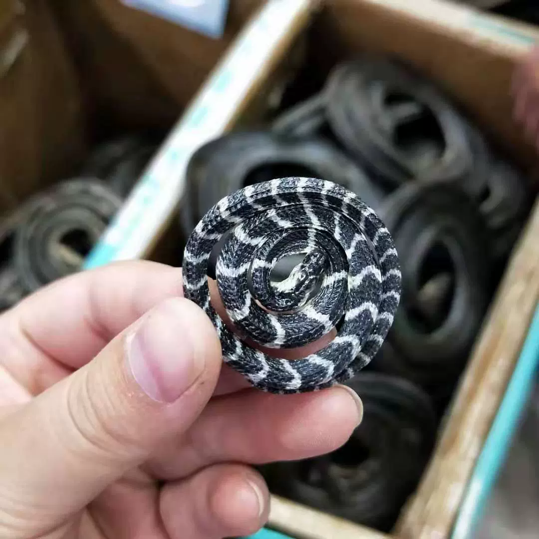 金钱白花蛇中药材小蛇原料一条1克左右包邮正品另 金钱白花蛇中药材小蛇原料一条1克左右包邮正品另