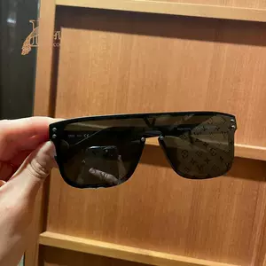 Louis Vuitton LV Rise Metal Square Sunglasses Z1976U 