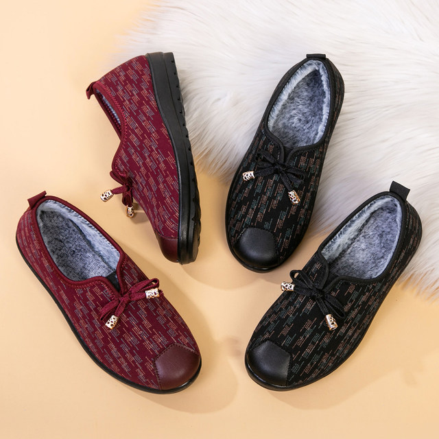 Old grandma cotton shoes Middle -aged and elderly mother snow boots female old Beijing elderly shoes winter flagship store old lady plus velvet shoes
