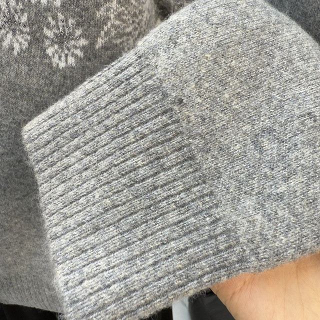 
Mom's autumn suit, middle-aged and elderly knitted cardigan, women's autumn and winter coat, fashionable loose sweater two-piece set