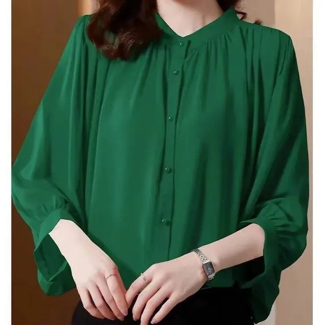220Jin [Jin equals 0.5 kg] Large size women's mother's red chiffon shirt with a quarter-sleeved shirt with a fashionable age-reducing shirt covering the belly