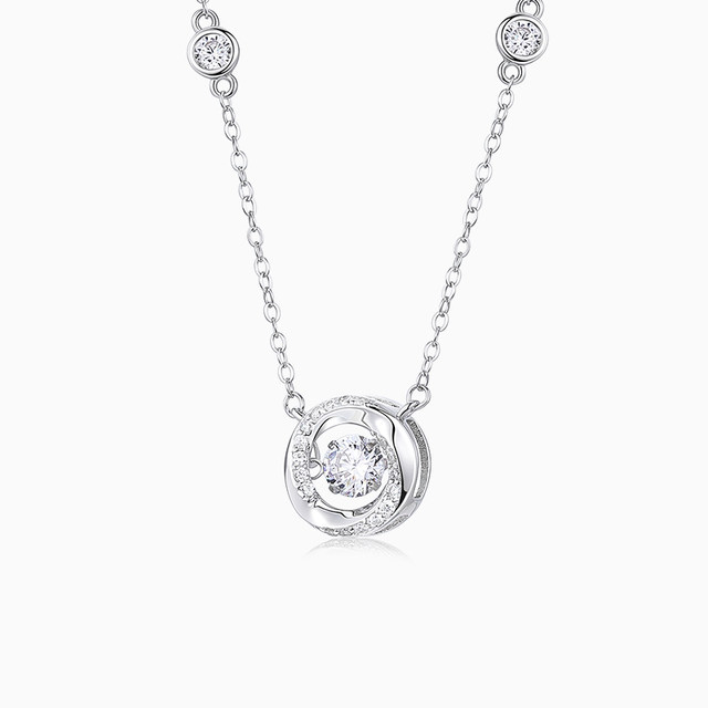 Catiro Brilliant Heart Necklace for Women 925 Silver Light Luxury Niche Design Sense Collarbone Chain Birthday Gift for Girlfriend