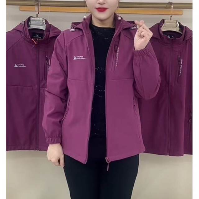 Solid Color Chest Pocket Hooded Jacket for Women Spring and Autumn Popular Windproof and Warm Casual Sportswear for Middle-aged Mothers