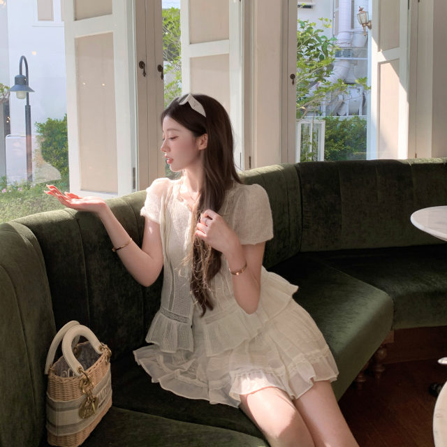 Cute Ja Berlin Poetry Club~ Sweet temperament, slim black A-line skirt, women's white short skirt, high waist long skirt