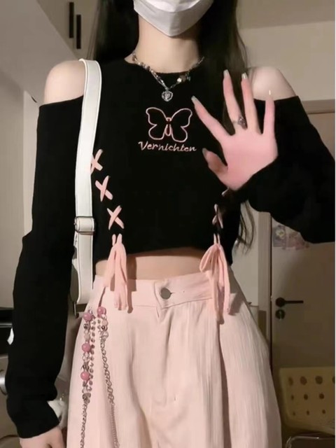Sweet and spicy off-shoulder knitted long-sleeved T-shirt for women in spring and autumn new large-size fat sister straps butterfly slim top