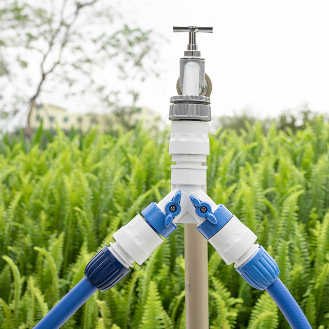 TAKAGI Japan imported water distributor gardening with valve two-way 4 minutes 6 minutes threaded faucet conversion connector quick connection