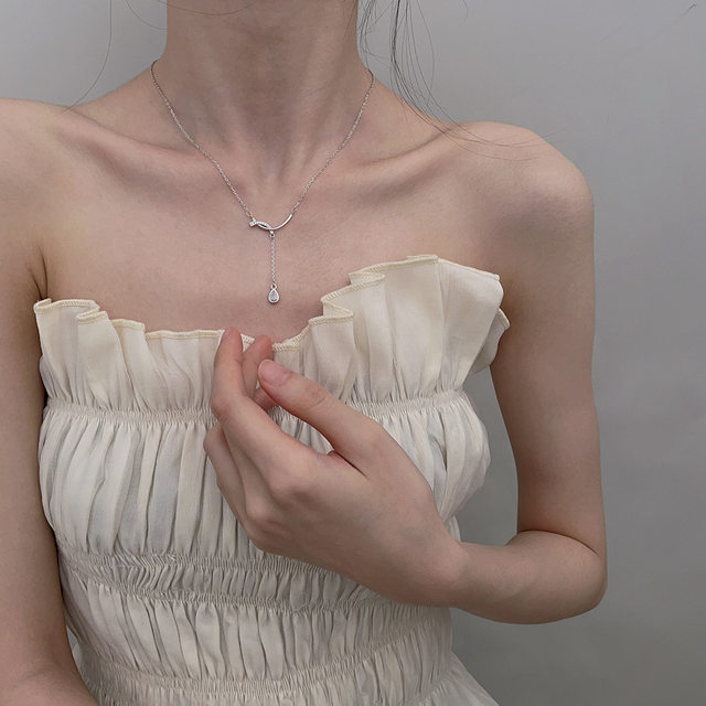 S925 Pure Silver Galaxy Waterfall Water Drop Loise Light Chain Necklace Female Light Luxury Design Stacking Causal Chain Gift
