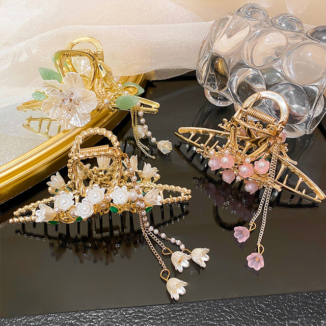 Ancient style Hanfu tassel hair clip for women with big shark clip horse face skirt accessories grab clip hairpin headgear