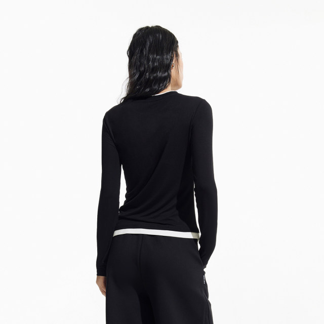 Vero Moda Outlet T-shirt for women 2025 early spring new style spliced ​​fake two-piece pleated long-sleeved versatile slim bodywear