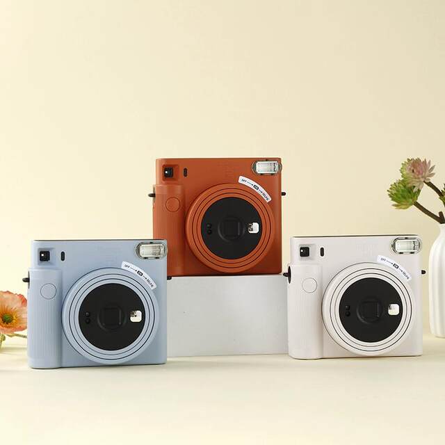 Fuji instax SQUARE SQ1 one-time imaging instant square camera overseas version