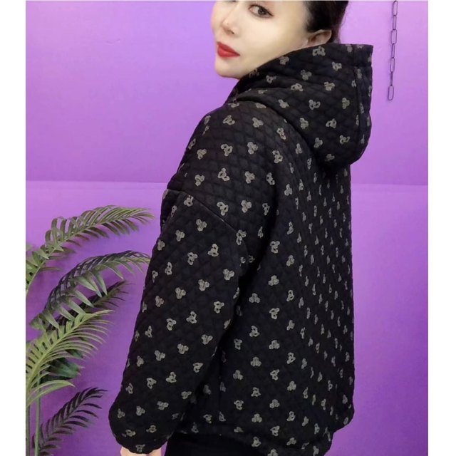 Mom's autumn and winter velvet, thickened and warm 2025 new style jacket, fashionable hooded middle-aged and elderly women's cotton top trendy