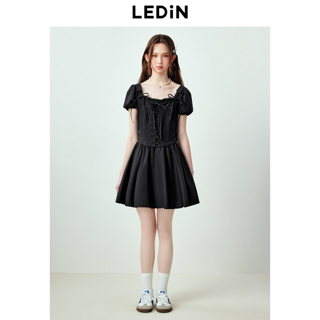 Lechang French -style square collar lace -up dress summer new bubble sleeve princess skirt black square collar short sleeve skirt