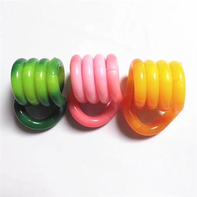 
2025 New Genuine Twisting Le Temperature Changing Series Tang Same Style Temperature Sensing Color Changing Enhance Concentration Toy for Women