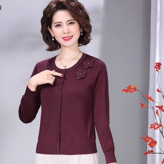 Middle-aged mother autumn sweater pullover base sweater 2025 new high-end suit Lacele Tennis top
