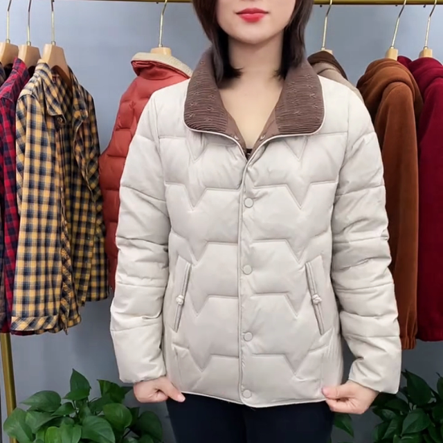 The net version of the double pocket, the lap lapel cotton jacket, the female cold -keeping warm cotton jacket, fashion leisure, simple middle -aged and elderly women's clothing