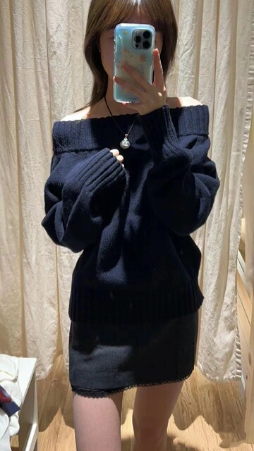 Brandygirl autumn and winter new one -word collar BM knit sweater feminine thin long -sleeved sweater short jacket tide