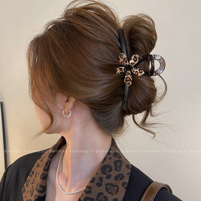 Temperament leopard print flower hairpin grabber women's 2025 new high-end sense back head hair large shark clip
