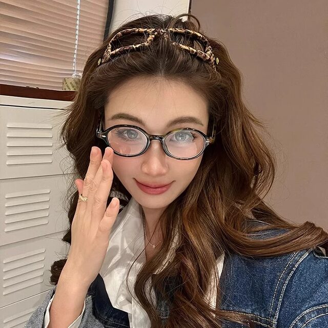 2025 autumn and winter new leopard print glasses headband high-end sense internet celebrity headband hair card hair accessories high skull top artifact headwear